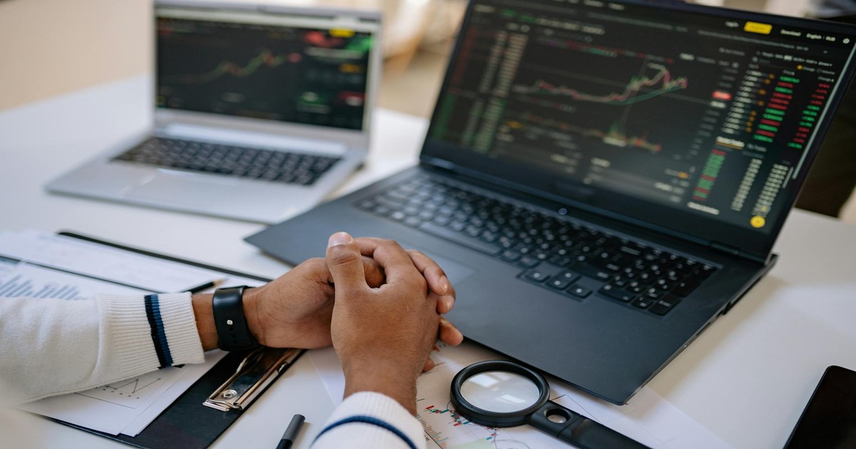 how to build investment portfolio from scratch 2026